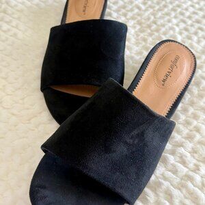Comfort View Black Slip on Sandals 10W